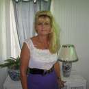 Indulge in a Relaxing Massage Experience with Rosemarie πΉ